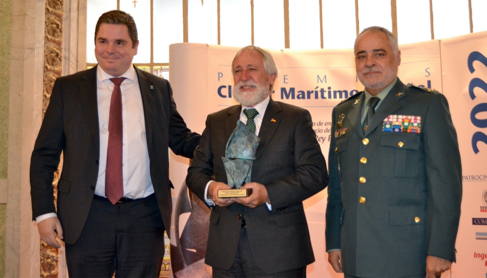 Gabriel Martnez, presidente de Marinas de Espaa, y la directora general de la Guardia Civil, Mara Gmez