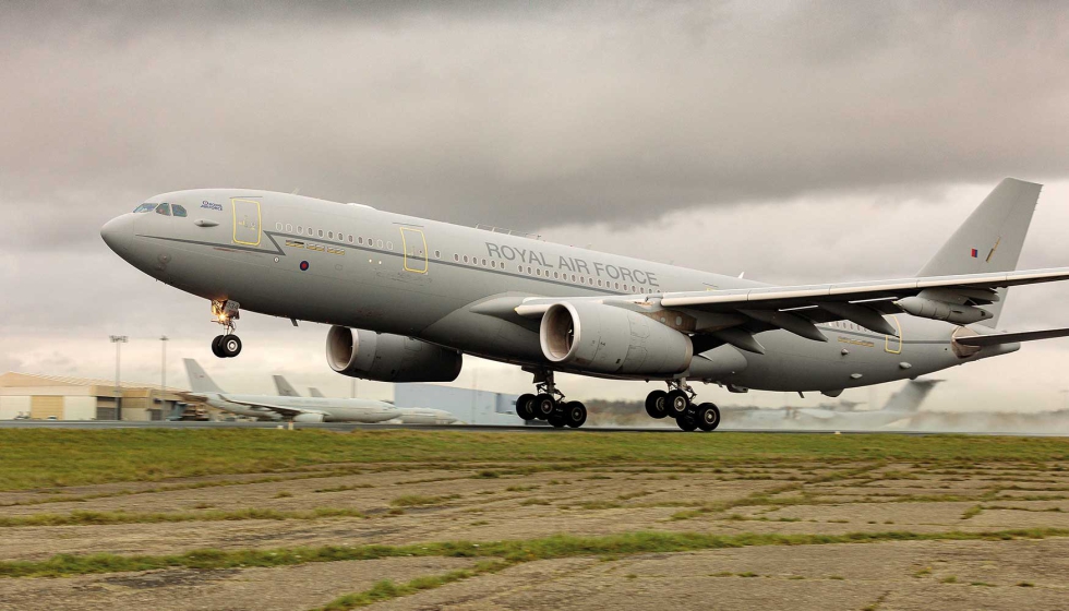 El Airbus A330MRTT RAF Voyager despega de RAF Brize Norton por primera vez propulsado al 100% por SAF en ambos motores. Foto: MoD Crown...