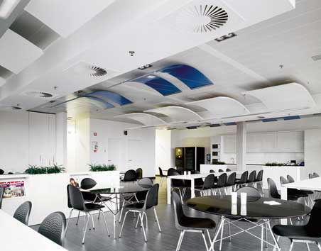 El Tyco Restaurant en Blgica, en el que se mezclan paneles Orcal Canopy cncavos con Infusions Canopy