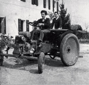 The 1951 tractor manufacturing Autoseminatrice, one of the first of the firm who turns 100 in a few months