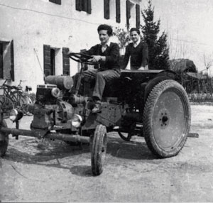 Fabricacin del tractor 1951 Autoseminatrice, uno de los primeros de la firma que cumplir 100 aos en unos meses...
