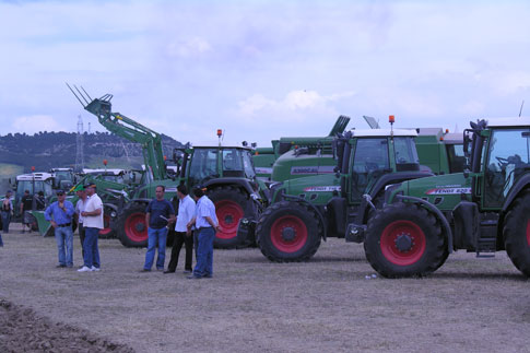 Toda la nueva gama de tractores Fendt estuvo presente en el campo de Tordesillas