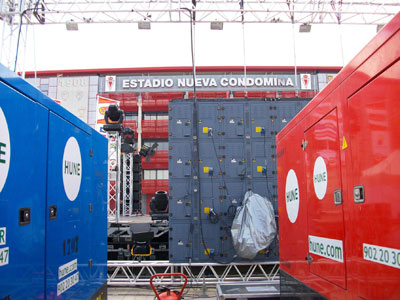 Two generators of Hune aimed at the estadio de La Condomina in Murcia