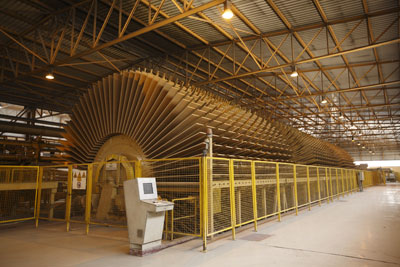 Fase de secado de tableros en las instalaciones de Linares