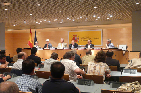 Table on ' the construction Sector. Institutional vision ', in which were involved: Aureo Daz-Carrasco, of Fedit; Juan f...