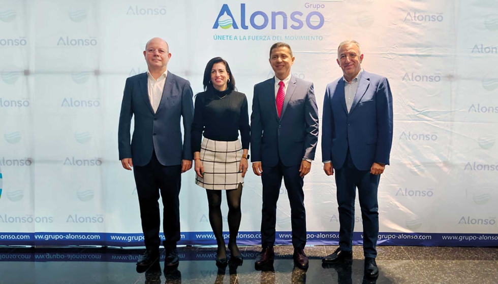Parte del equipo de Alonso Forwarding USA junto a Pedro Lpez (CEO Alonso Forwarding) y Jorge Alonso (CEO Grupo Alonso)