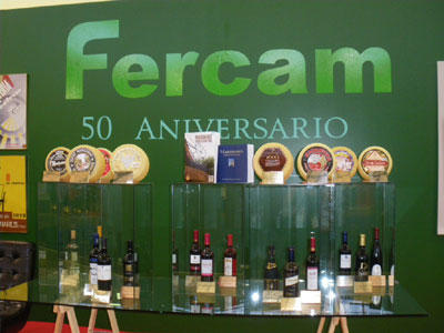 Panel de productos premiados en la 50 edicin de la Feria Regional del Campo y Muestras de Castilla-La Mancha (Fercam)