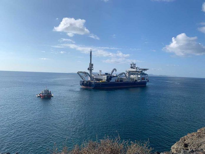 Red Elctrica inicia el tendido del nuevo enlace submarino que unir las islas de Lanzarote y Fuerteventura