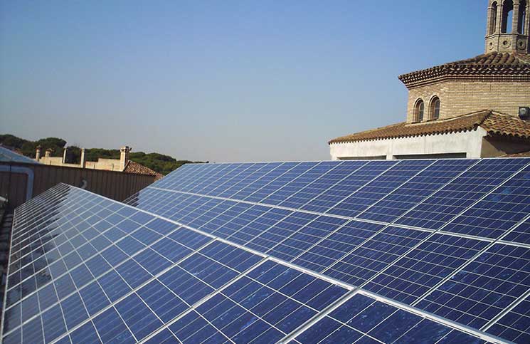 El sector fotovoltaico recibe como una noticia positiva la prxima convocatoria de una nueva subasta renovable