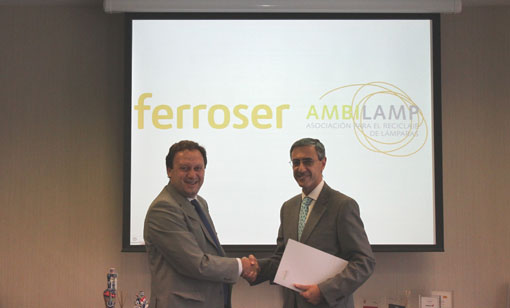 Firma del convenio entre Ferroser y Ambilamp
