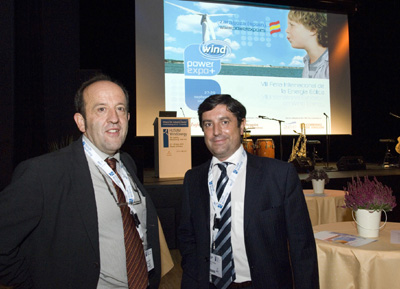 Alberto Cea, technical director of the wind Business Association and Jos Antonio Vicente, general manager of fair of Zaragoza...