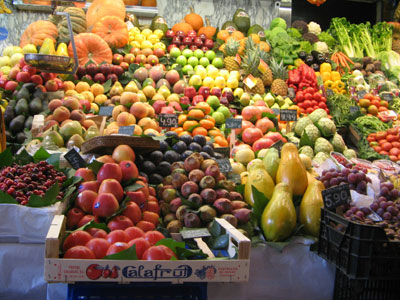 Tal y como se dedujo del congreso Aecoc, el consumidor se decanta por los puntos de venta tradicionales en la compra de frutas y verduras...