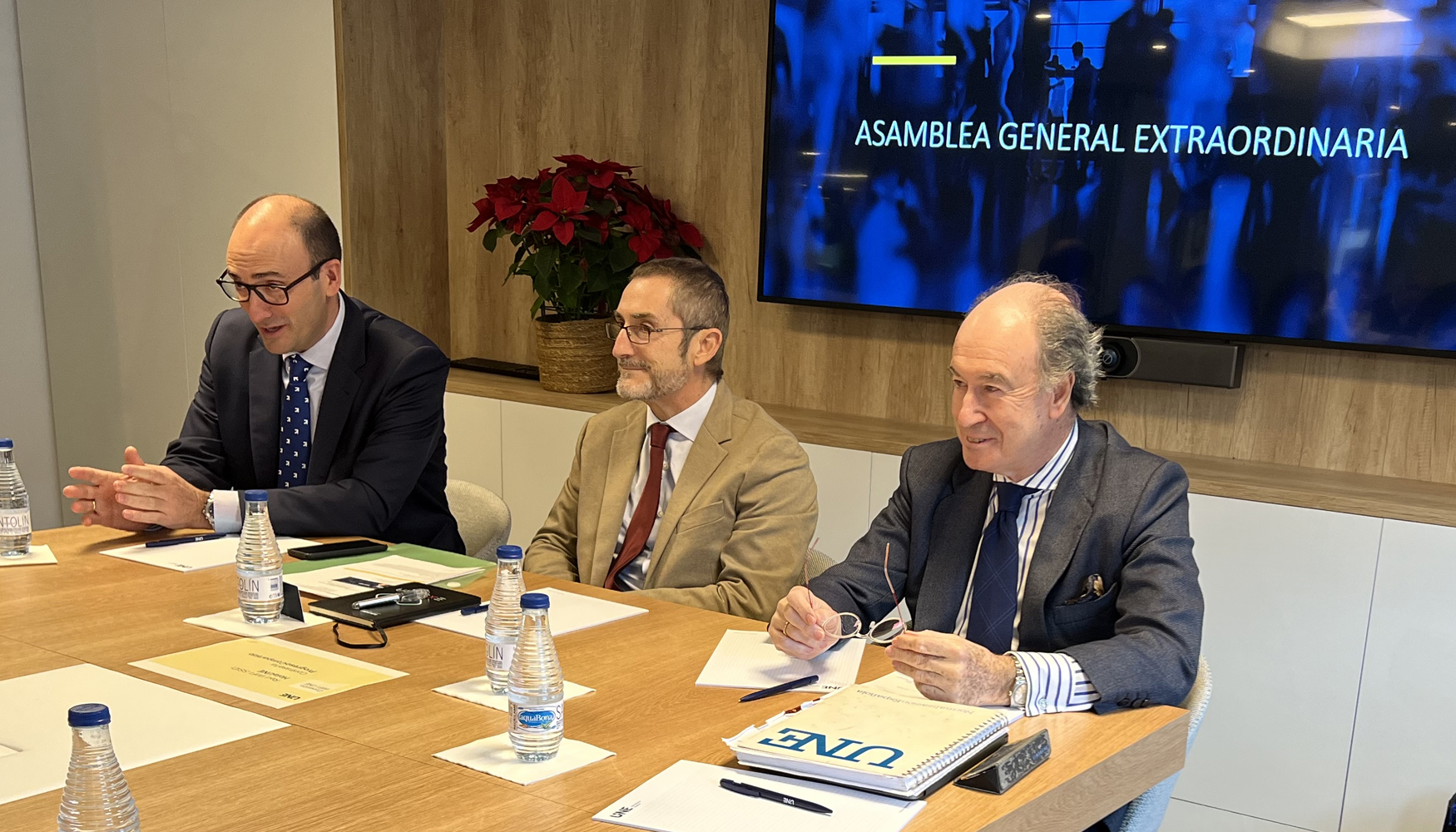 La Asamblea Anual de Anfalum fue inaugurada por Franscisco Pardeiro y Alfredo Berges, presidente y director general de la asociacin, respectivamente...