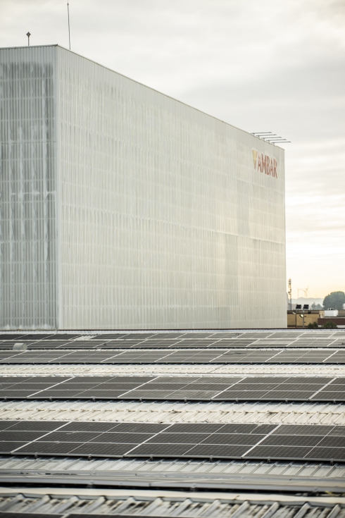 La planta fotovoltaica instalada en La Cartuja con 4.000 placas solares es una de las ms grandes de Aragn