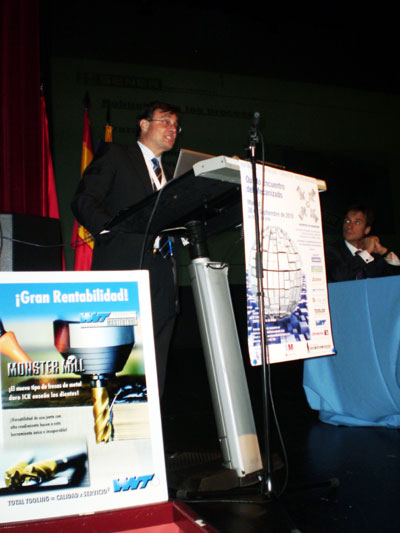 Santiago Hernndez Ario during his speech at the meetings of the machining