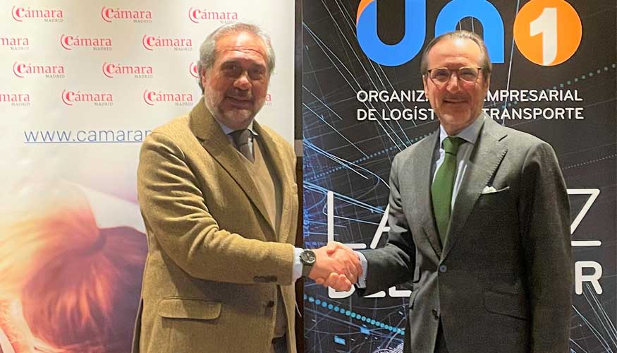 El presidente de la Cmara de Comercio de Madrid, ngel Asensio (izquierda), y el presidente de UNO Logstica, Francisco Aranda (derecha)...