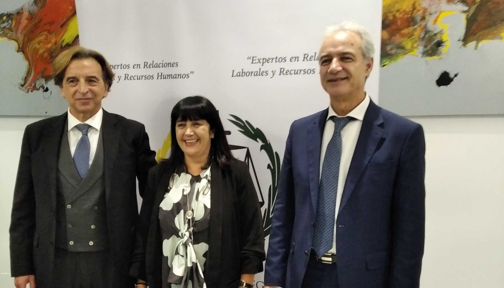 De izquierda a derecha, Alfredo Sanz, presidente del CGATE, Mara ngeles Garca, presidenta de Apregen, y Ricardo Gabaldn, presidente del CGSGSE...