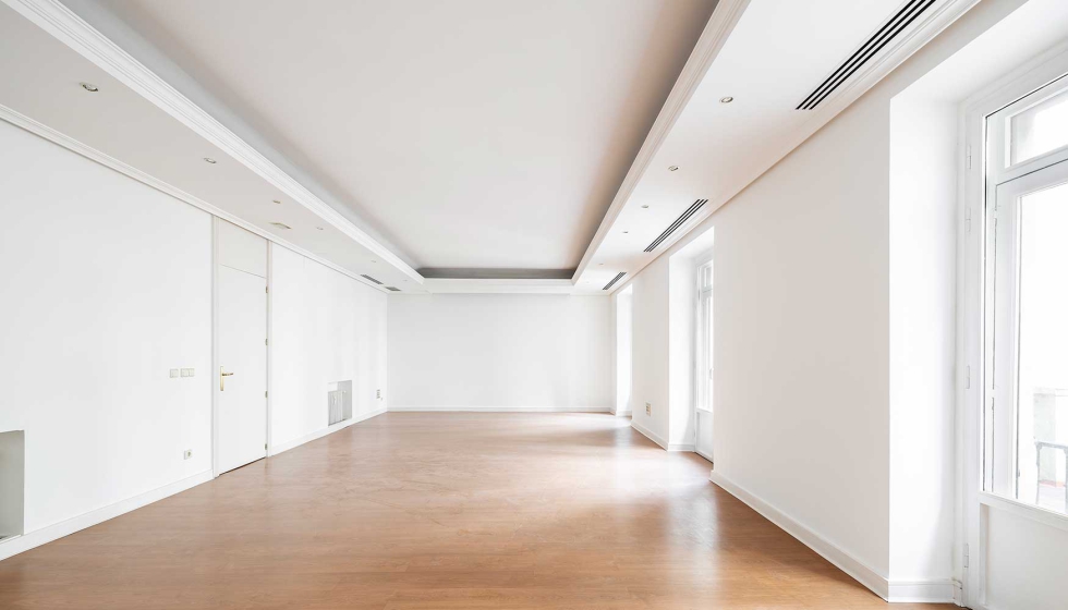 Imagen de uno de los espacios interiores del edificio de Serrano, 92, sede de Casa Decor en 2023, situado en la Milla de Oro de Madrid...