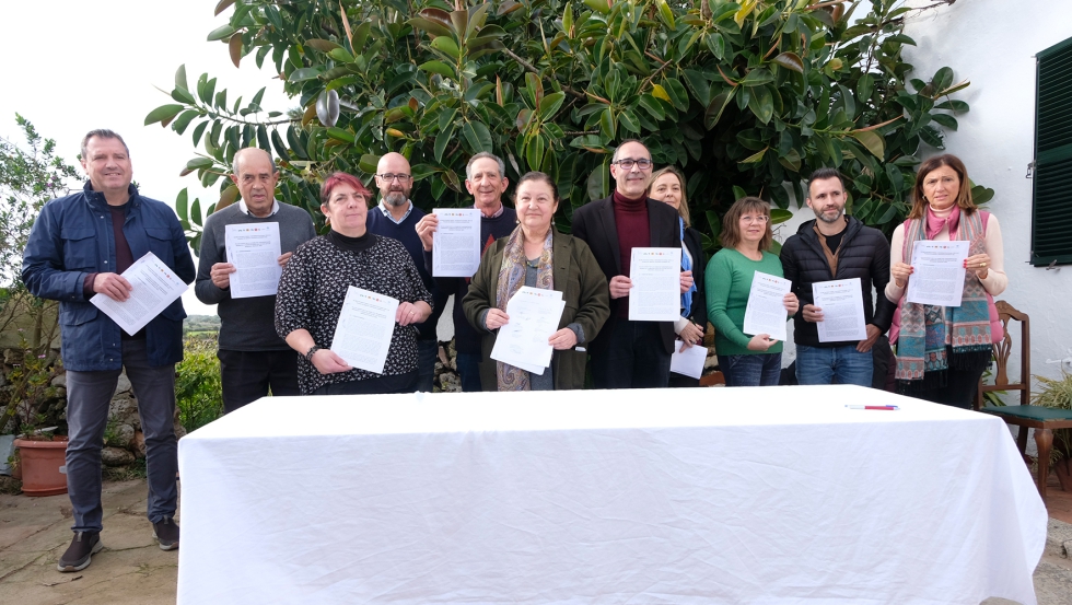 Representantes de los organismos firmantes de la segunda edicin de Provilac