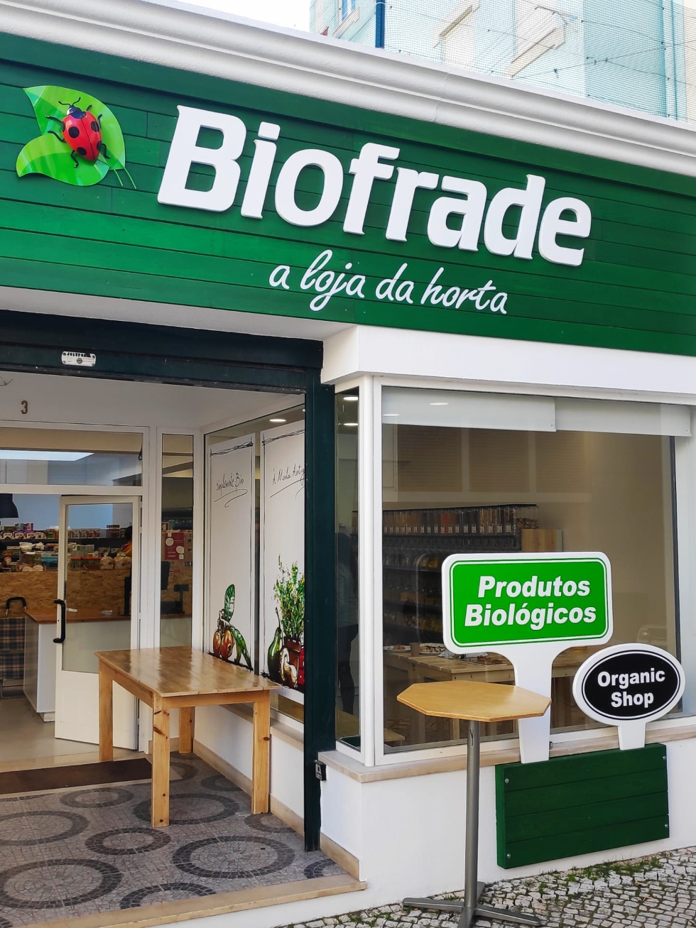 A Biofrade dedica-se 100%  produo e comercializao de produtos biolgicos
