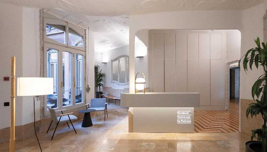 La iluminacin juega un papel importante en el diseo de estas nuevas oficinas por Borrs Interiorisme en La Pedrera de Barcelona...