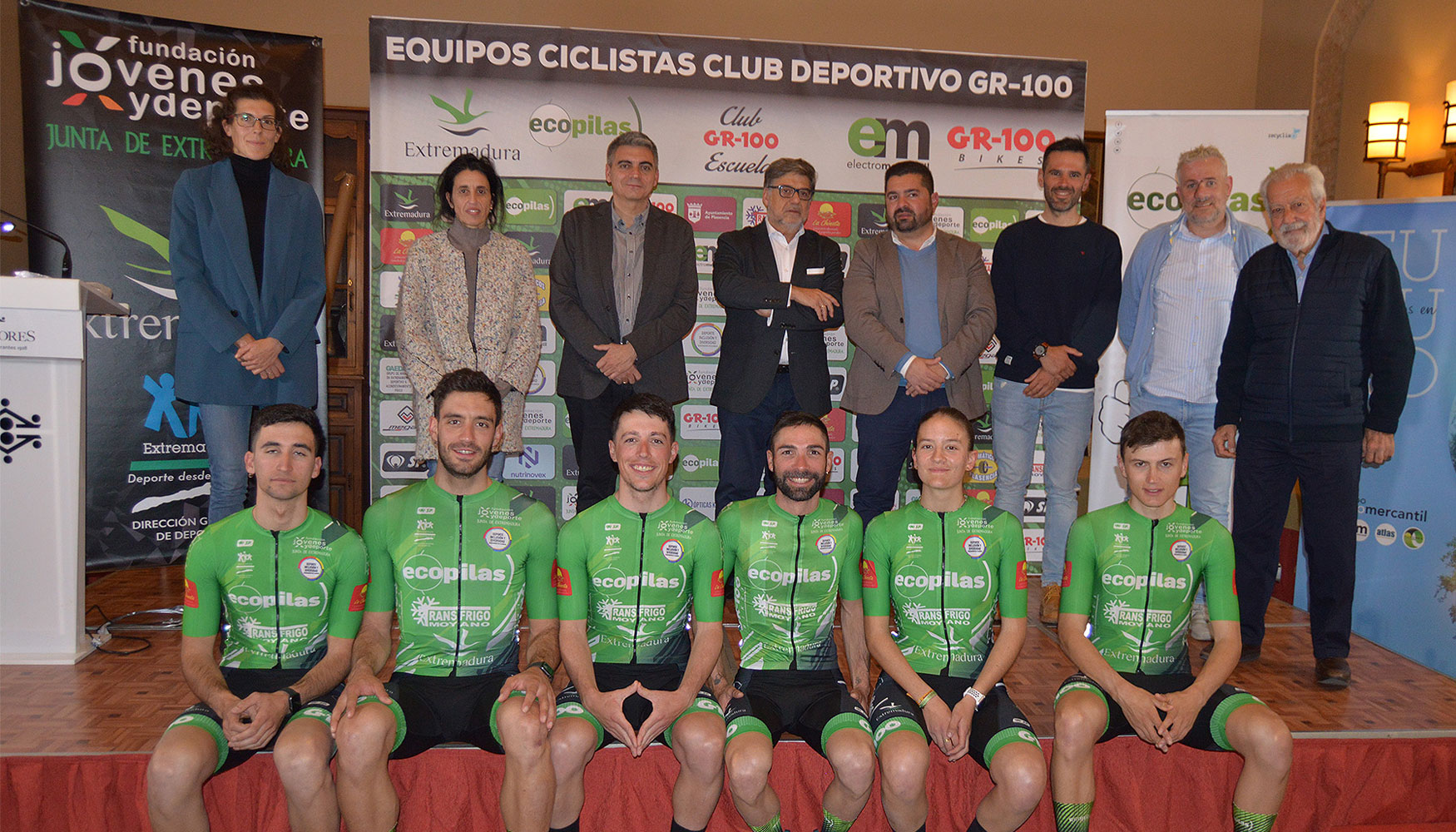Presentacin del equipo 2023 Extremadura-Ecopilas