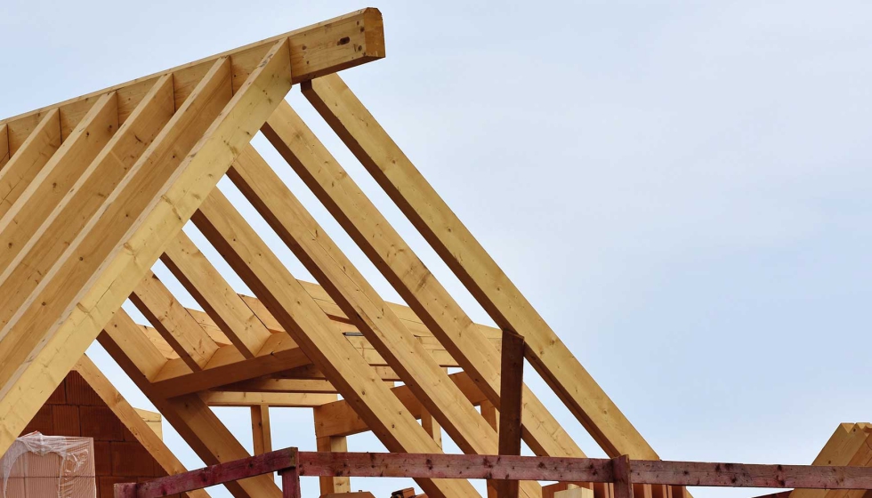 Estructura de tejado en madera. Foto: Ralphs en Pixabay