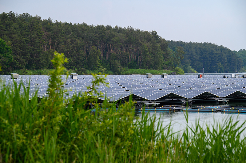 Parque solar flotoante em Dessel, Bélgica. Foto: Christophe Licoppe, EC - Audiovisual Service