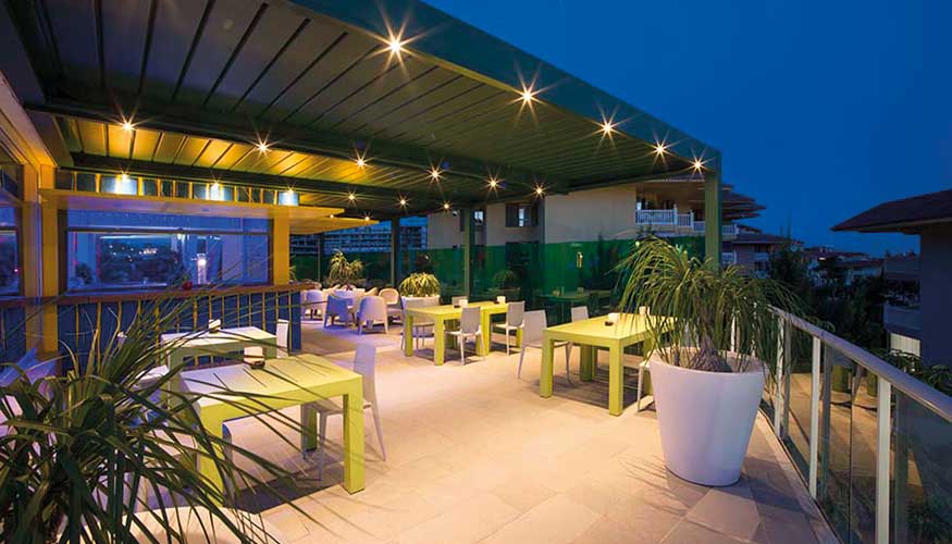 Prgola de Industrias Durmi en el Hotel Restaurante Reserva Higuern (Mlaga)
