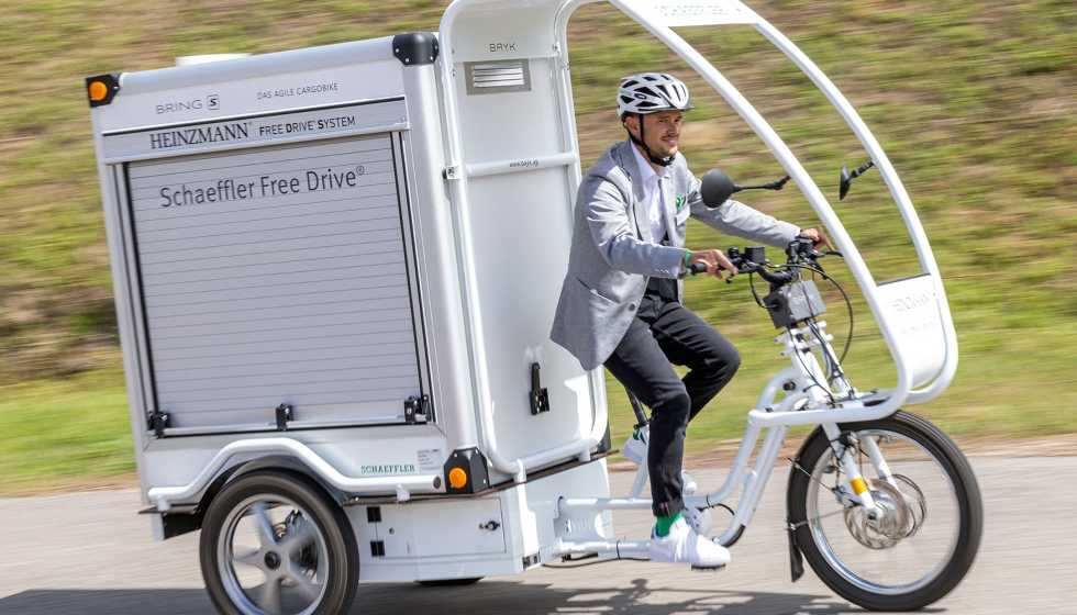Las bicicletas elctricas de carga que constan del sistema de accionamiento sin cadena Free Drive pueden destinarse a entregar, por ejemplo, comida...