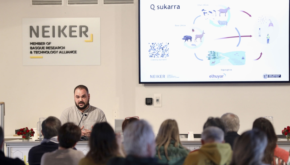 Aitor Cevidanes, investigador del Departamento de Salud Animal de Neiker, durante la jornada Los desafos del sector agrario...