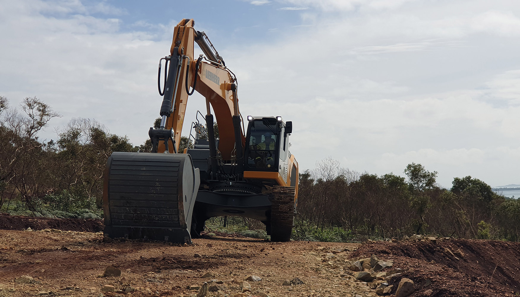 A la R 945 le ha seguido otro pedido de mquinas Liebherr