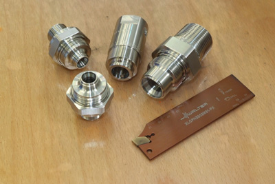 Typical components for safety valves manufactured from bar using Walter Cut. Normally of stainless steel 1.4404. Photo: Lpple...