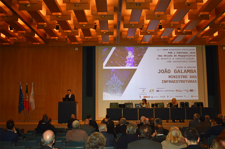 Durante o 11 Frum da Plataforma Tecnolgica Portuguesa de Construo (PTPC), o ministro das Infraestruturas, Joo Galamba...