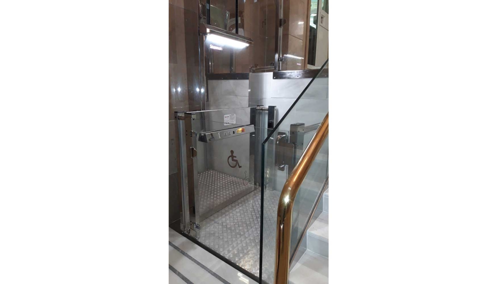 La incorporacin de elementos de los ascensores le confiere comodidad y seguridad al elevador