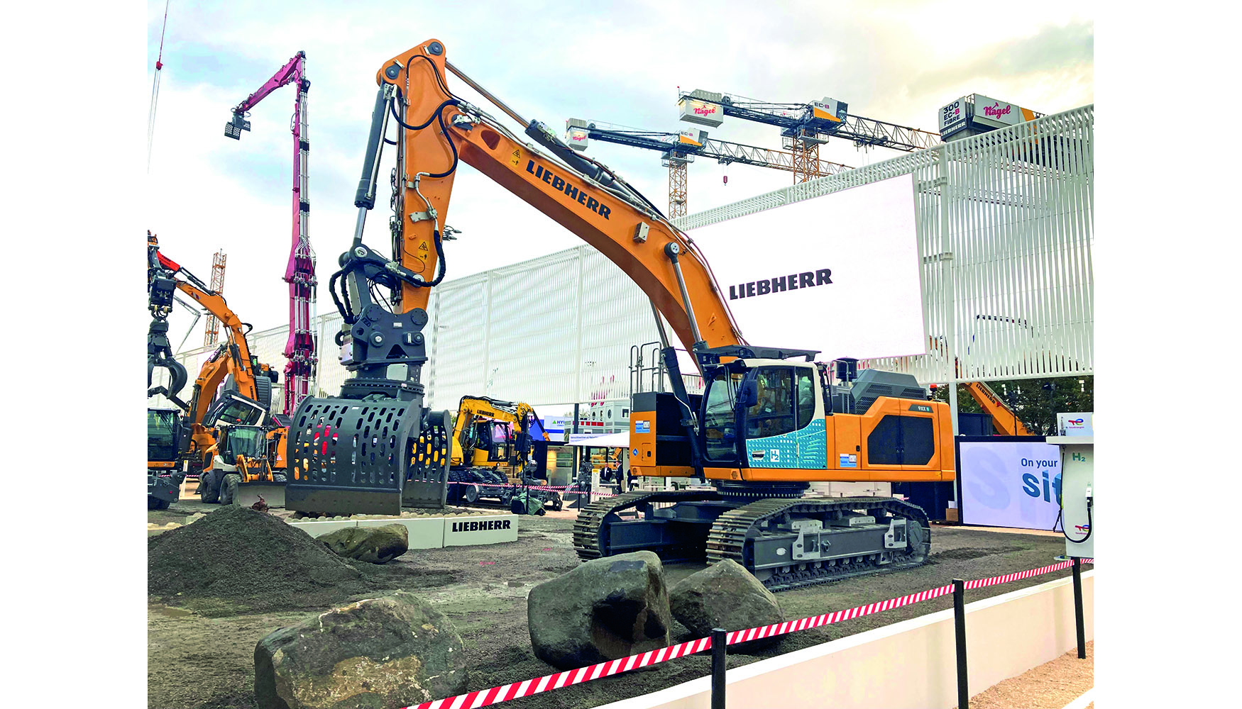 En la pasada edicin de Bauma, Liebherr present una nueva excavadora sobre orugas propulsada por un motor de combustin de hidrgeno...