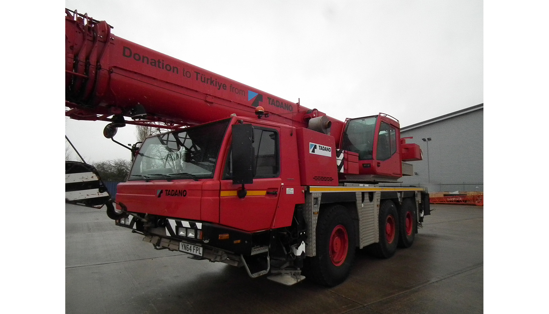 Gr�a todo terreno ATF 50G-3 donada por Tadano al gobierno turco