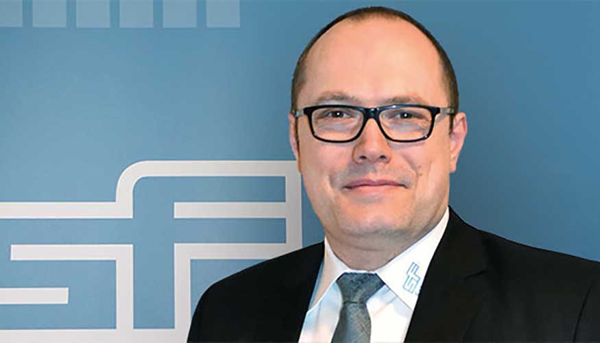 Peter Bradtke, director de Ventas de Schneider Form GmbH, pone en valor ofrecer soluciones integradas en la fase de desarrollo del producto...