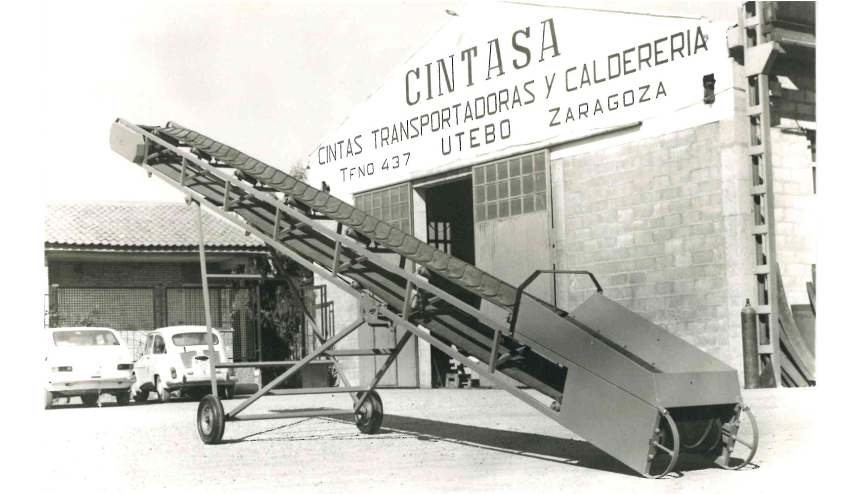 En una pequea nave en Utebo, Zaragoza, comenzaba Cintasa su actividad en 1973