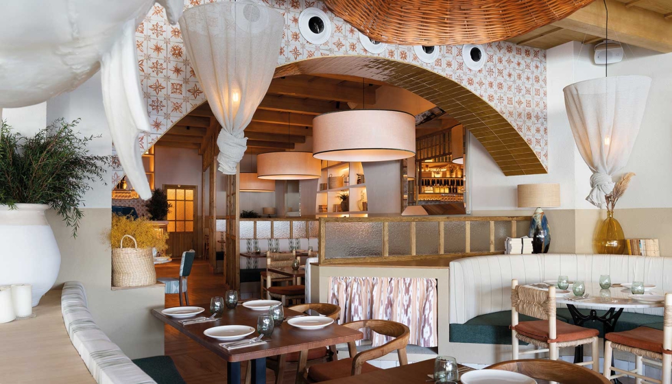 La esttica mediterrnea se respira en el restaurante Bravo, situado en la zona alta de Barcelona, cuyo diseo interior es obra de Tres Cinco Uno...