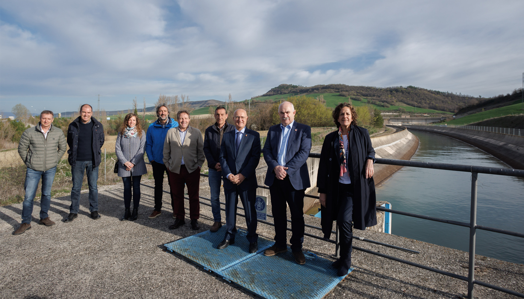 Los responsables polticos y tcnicos del proyecto se han reunido con la comunidad de regantes y los municipios para darles a conocer los detalles de...