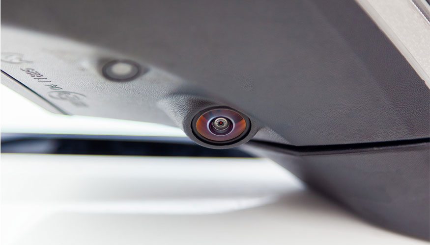 El uso de c�maras, tanto en el interior como en el exterior del veh�culo, permite ofrecer experiencias de movilidad m�s seguras...