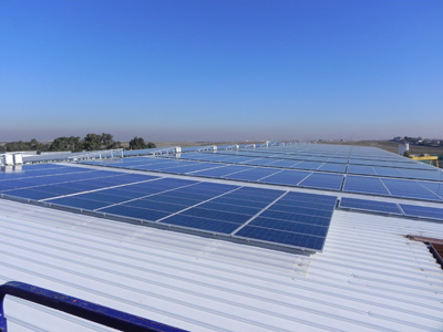 El parque solar fotovoltaico de la cubierta del centro logstico de Grin