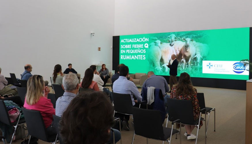 Jornadas de formaci�n sobre fiebre Q en la Universidad CEU Cardenal Herrera de Valencia entre veterinarios, cient�ficos y administraci�n...