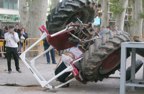 Tractor rollover accidents are the most serious occurring in the agricultural sector