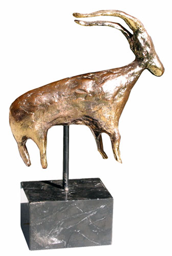 Esta cabra metlica ha sido siempre la imagen de los premios Anuaria