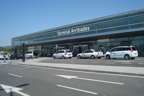 Terminal de salidas del aeropuerto de Reus (Tarragona)