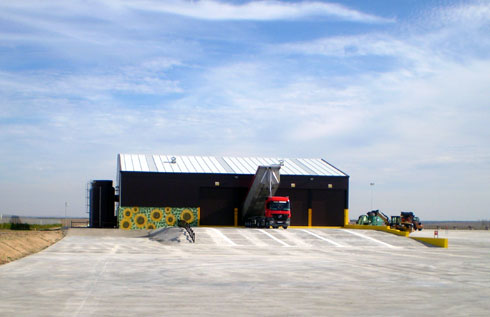Biocompostajes Espaoles inaugur en octubre de 2009 una planta en la localidad vallisolitana de Vesclvaro