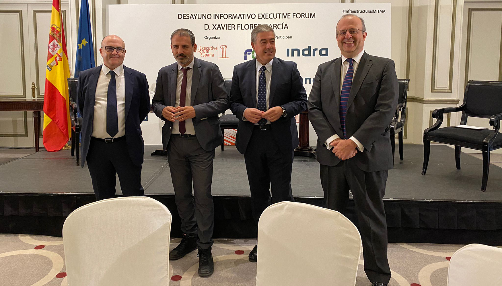 De izquierda a derecha, Manuel Lpez (Indra) Xavier Flores (MITMA), Jos Antonio Madrazo (FCC Construccin) y Csar Chiva (Executive Forum)...