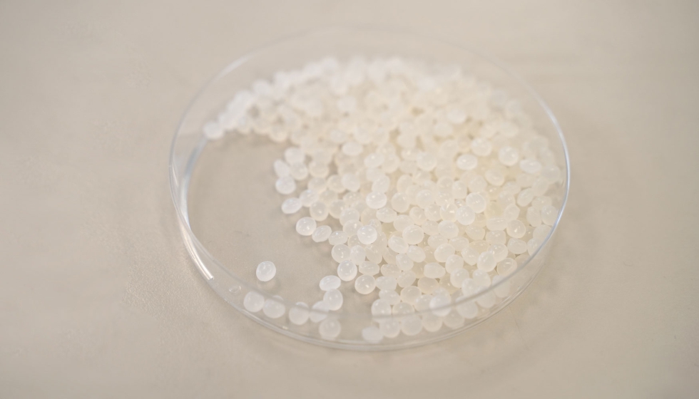 Polymer beads utilizados en el proceso de descontaminacin de papel desarrollado por Itene en el proyecto Valocel. Foto: Itene...
